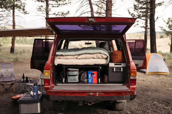 Each Pacific Adventure Works HSP model adjusts in height and length to fit the vehicle and provide the optimal balance of headroom and cargo space