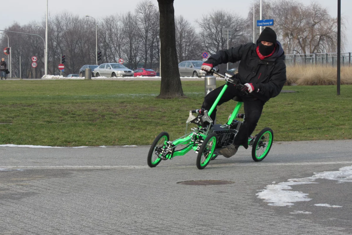 The EV4 tilting electric scooter from Jacek Skopinski