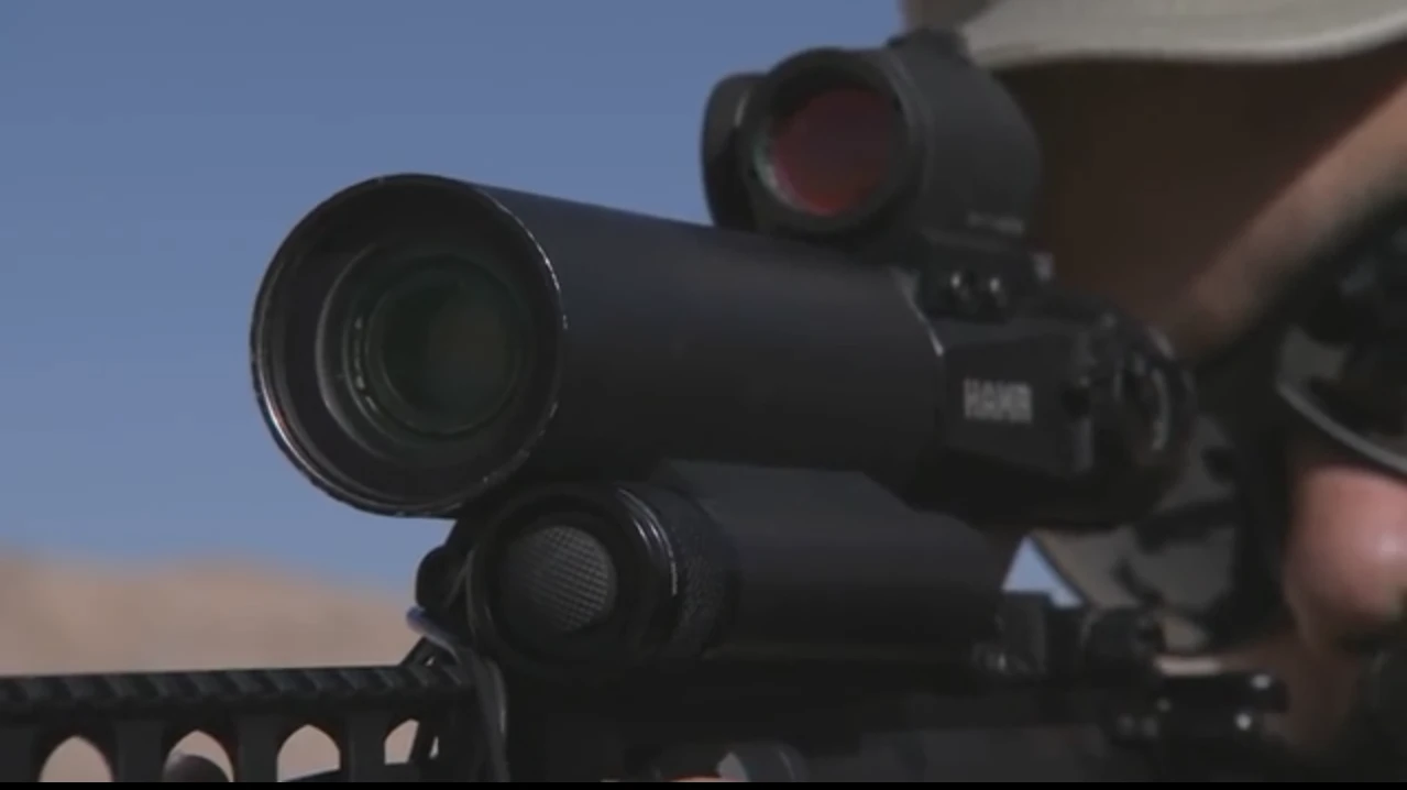 The RAZAR riflescope allows shooters to change focus without distraction