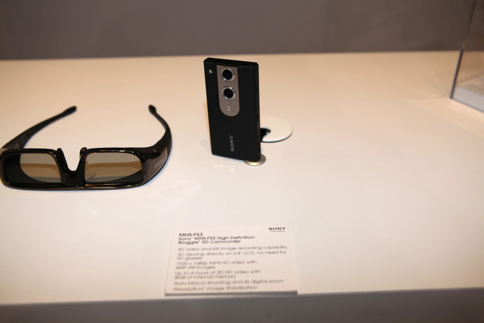 Bloggie HD 3D camera pocket-camcorder