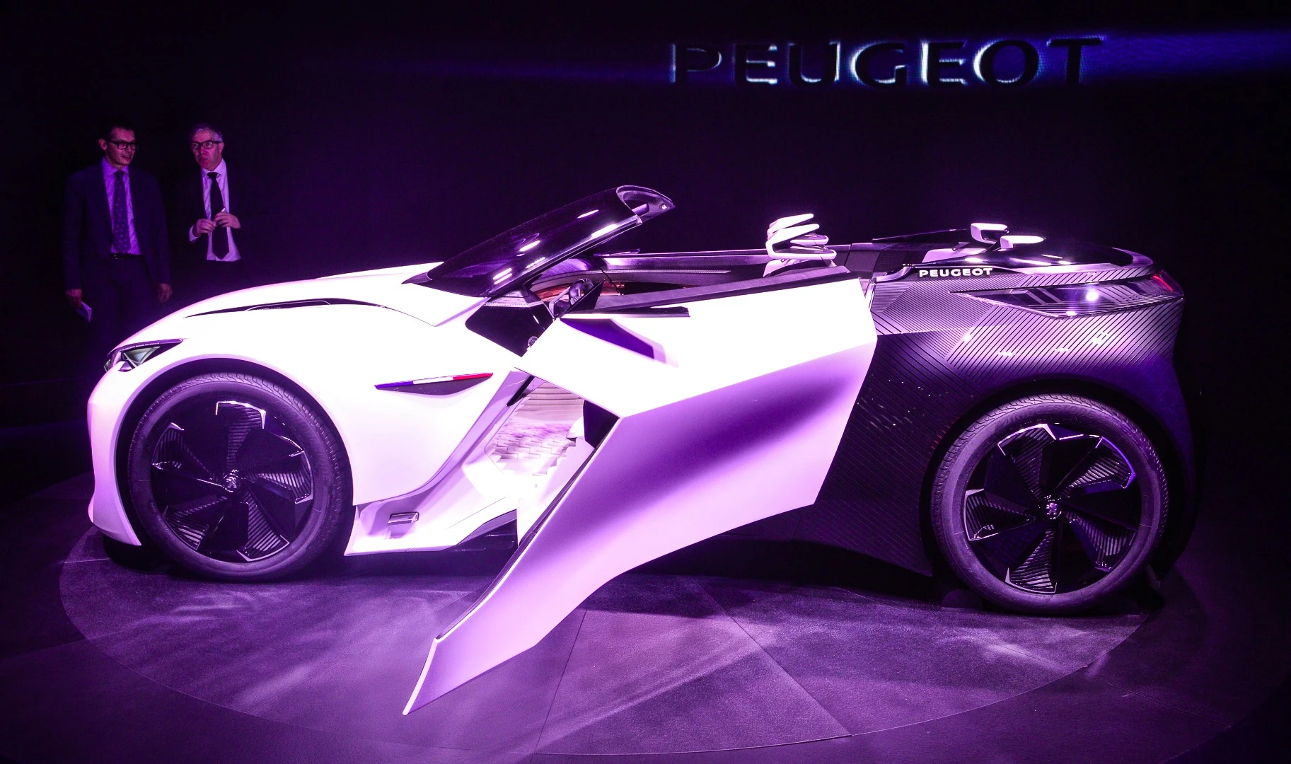 The Fractal concept features sharp angles and innovative audio engineering