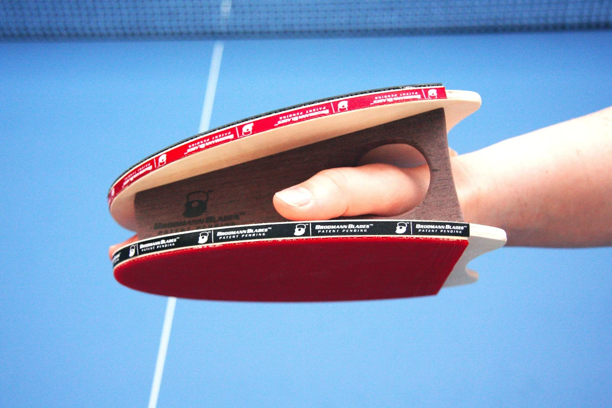 How Brodmann Blades are worn on the hand