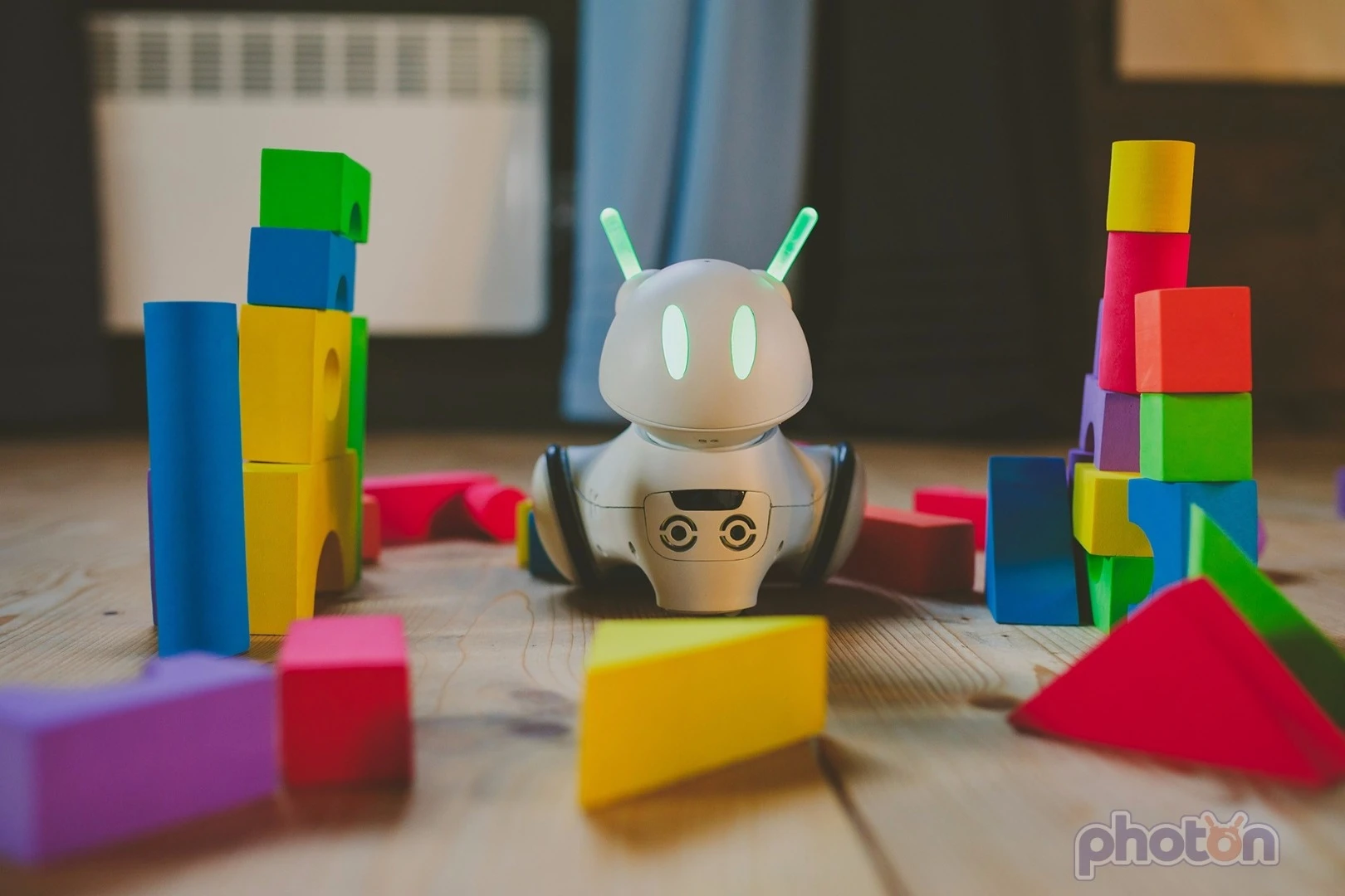 Photon can sense obstacles up to one meter away and adjust his path accordingly