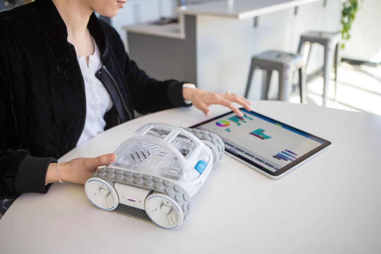 User s program the Rvr using the Sphero Edu app, which is based on Scratch visual programming language