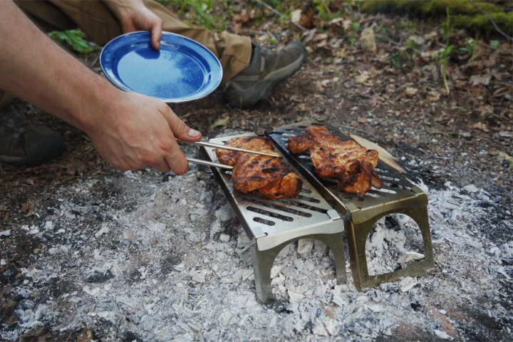 The Daggerfish Campfire Grill is presently on Kickstarter
