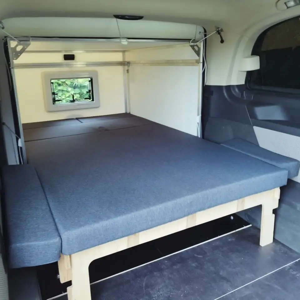 The Ebicos Happy Dreamer double bed features a winged upper for more shoulder/elbow room