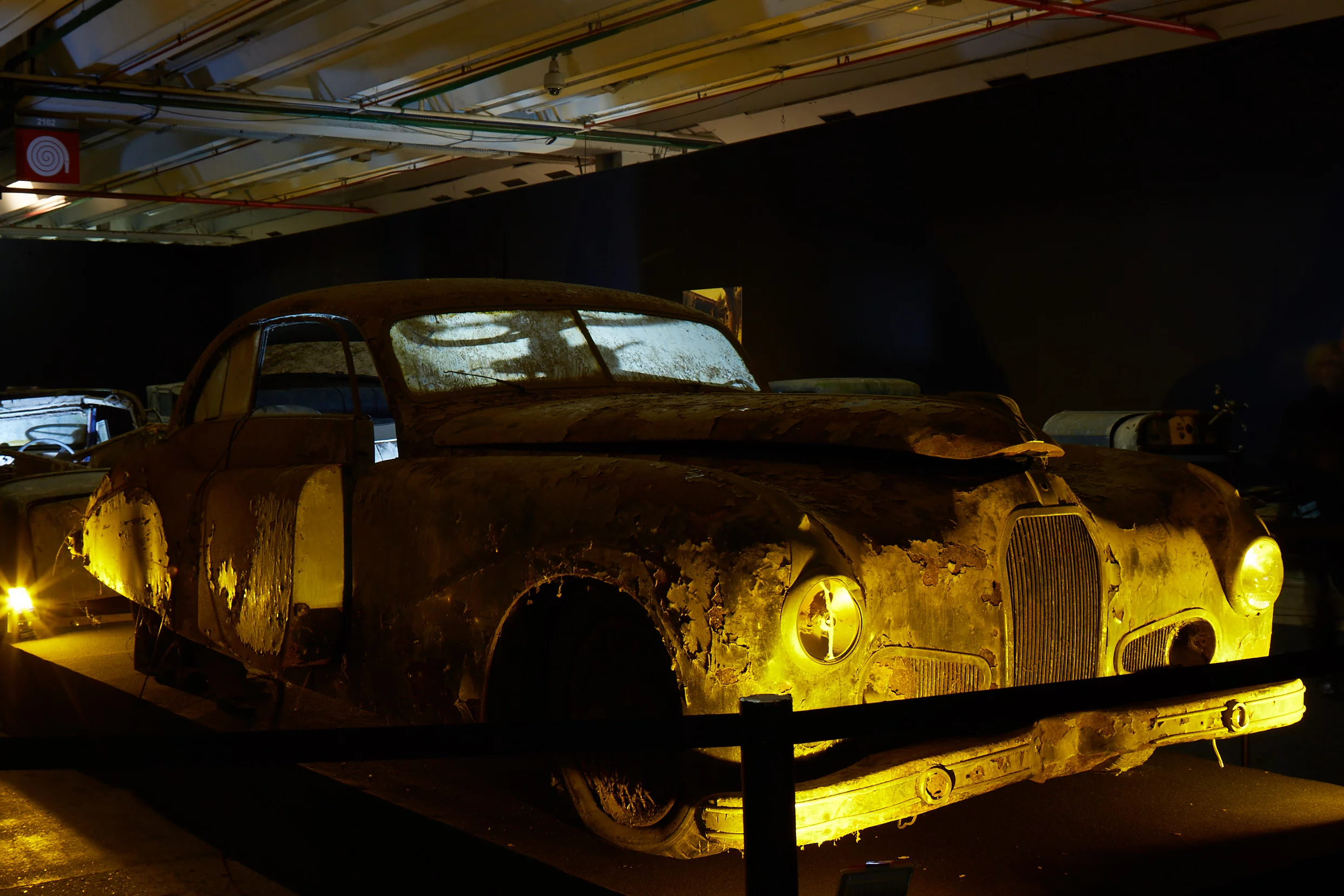 The public exhibition, staged as a tribute to the museum Roger Baillon had dreamed of, attracted close to 15,000 visitors a day, many of whom had made a special trip from outside France to see the sleeping beauties. The auction included a pre-emption by the Musée de l’automobile de Compiègne to acquire lot 33, a 1936 Panhard-Levassor Dynamic X76 coupé junior.