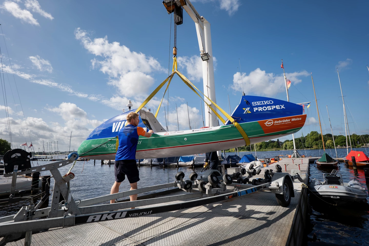 The SUP will automatically right itself if it capsizes