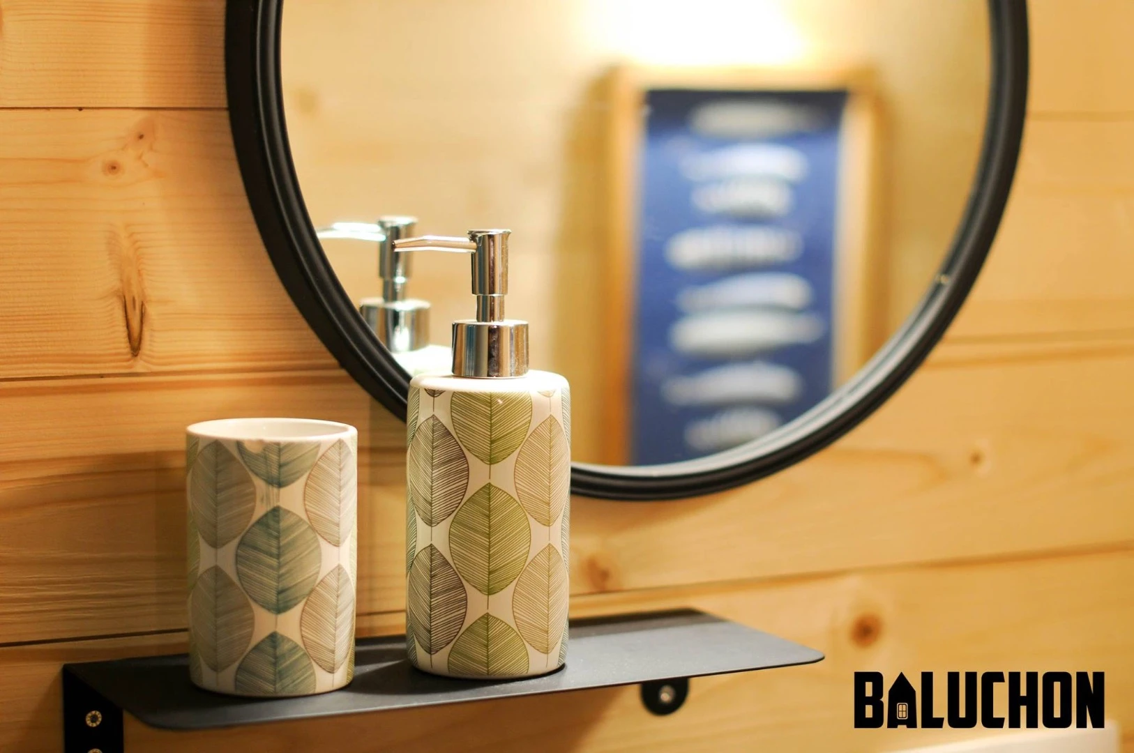 The Calypso's bathroom includes a bath and shower but there was no room for a sink (the kitchen sink is deemed close enough)