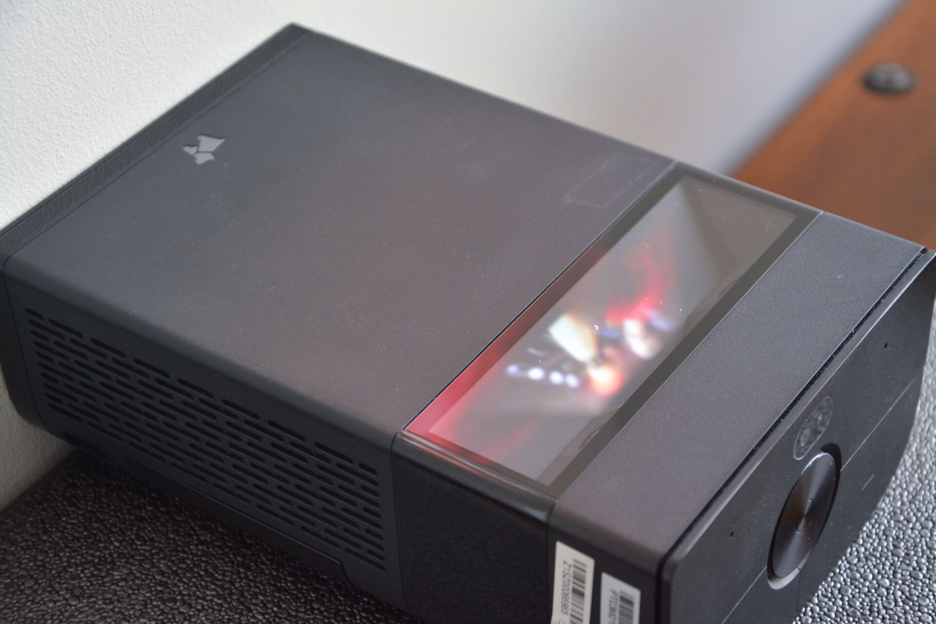 Review Hachi Infinite M1 Pro interactive ultrashortthrow projector