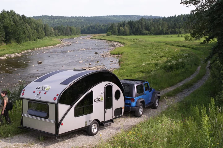 Canadian company Safari Condo has recently released the Alto R 1713 and R 1723 recreational campers