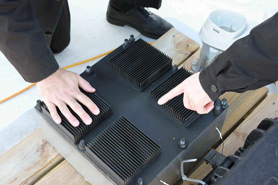 The thermal resonator is filled with a material that captures heat, generating electricity from the temperature difference over the course of the day