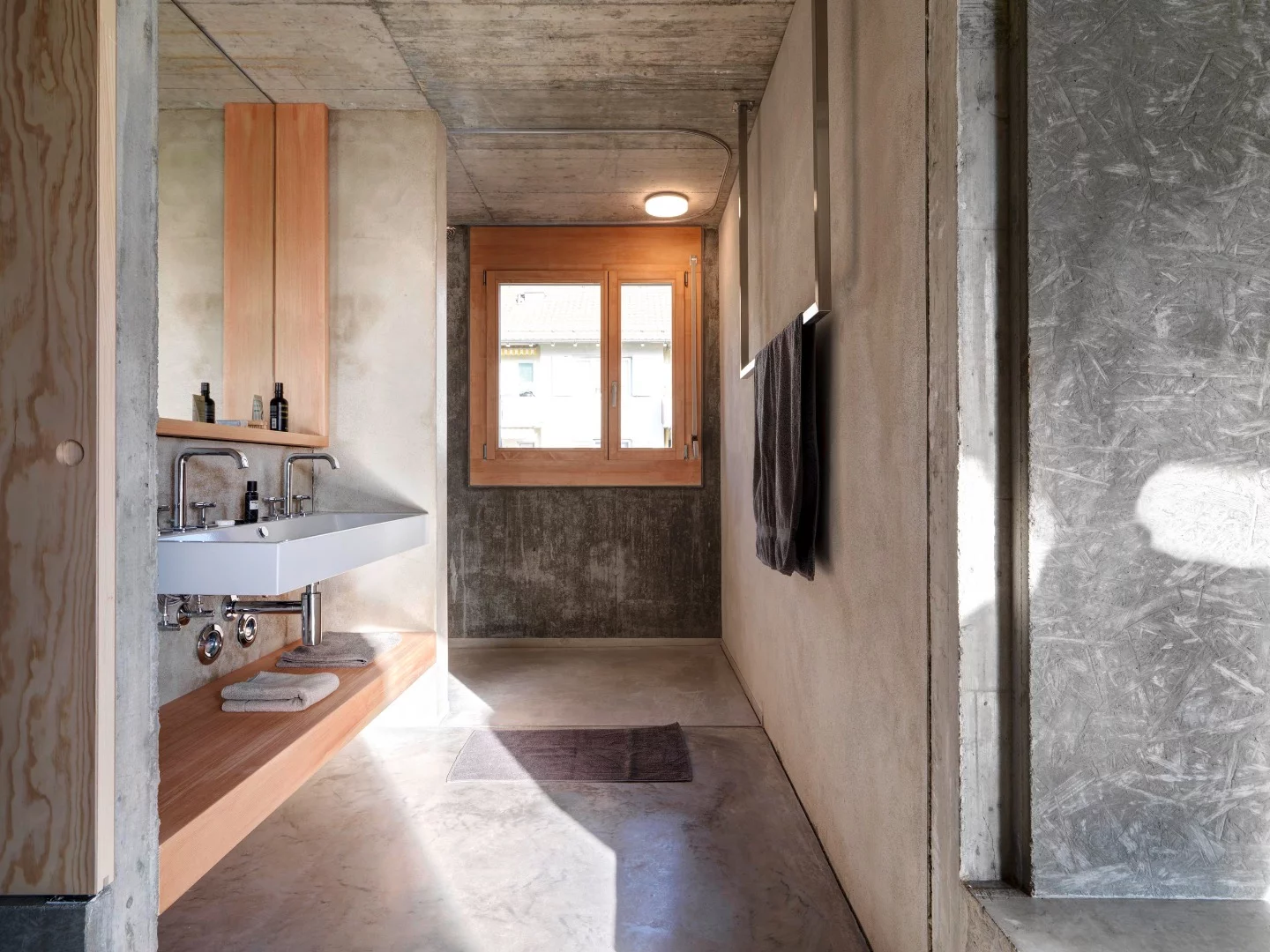 Inside the bathroom in one of the Affordable Housing Langgrütstrasse's apartments