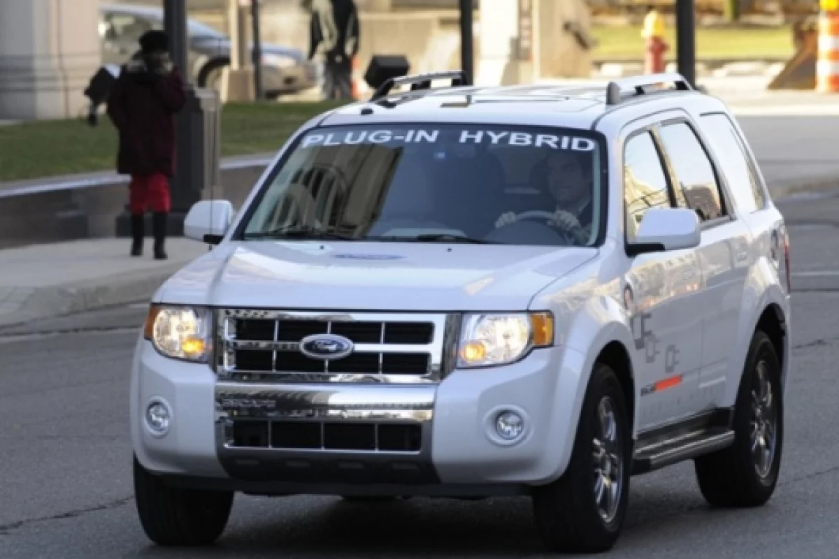 Ford plug-in hybrid Escape