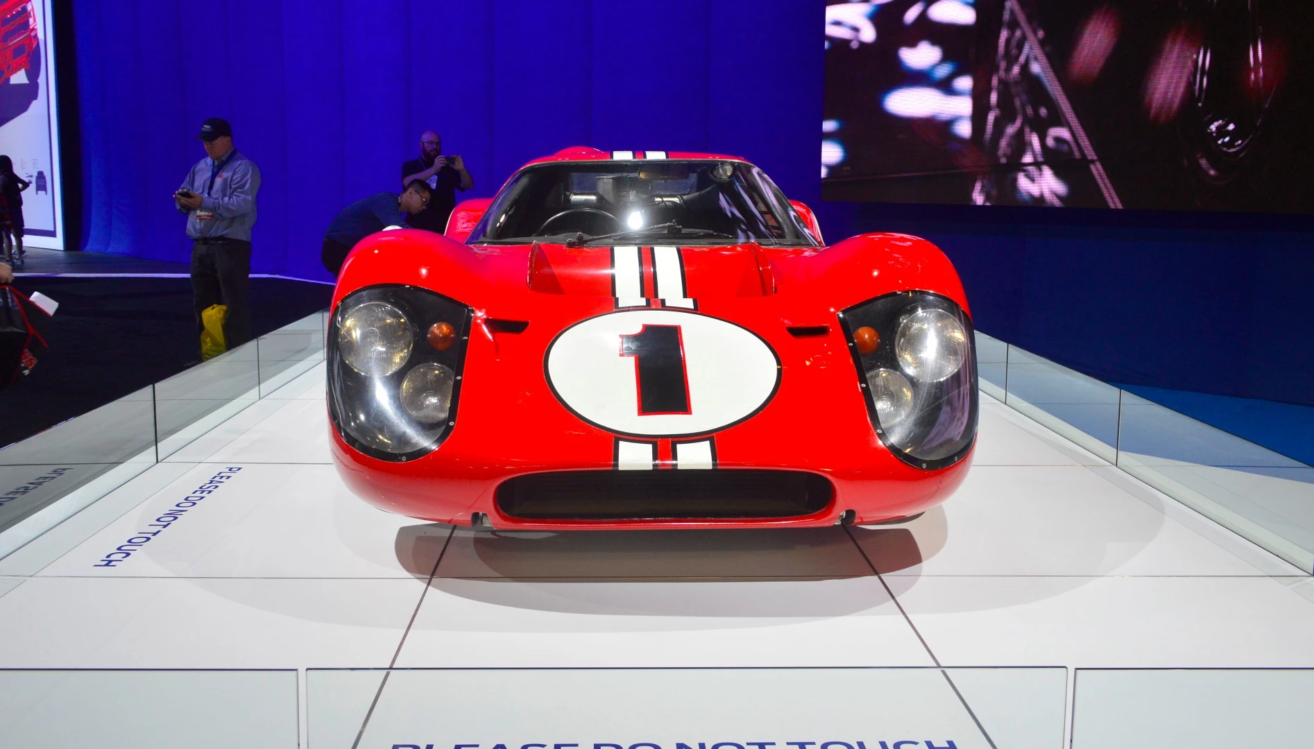 Ford GT40 looking gorgeous at SEMA