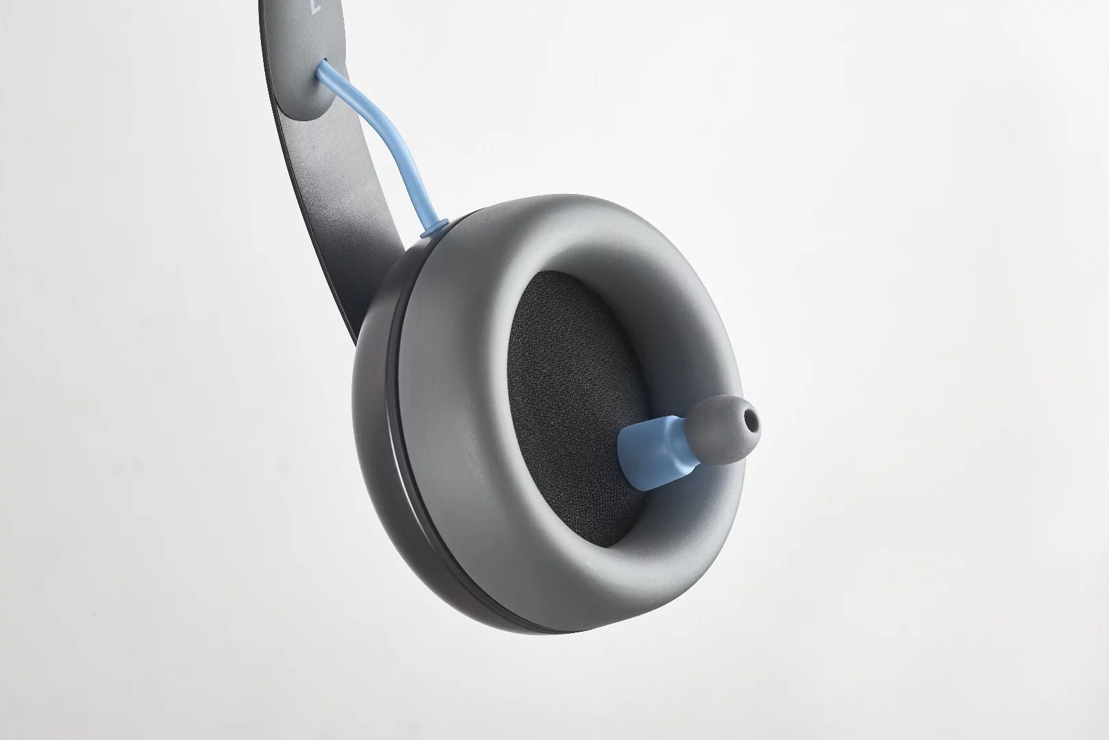 Nura's design involves in-ear buds housed within each over-ear cup