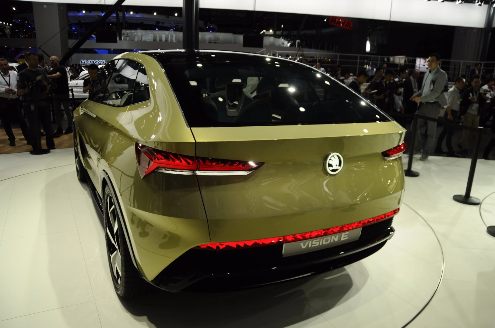 Skoda uses some serious LED lighting in back, in front and on the sides