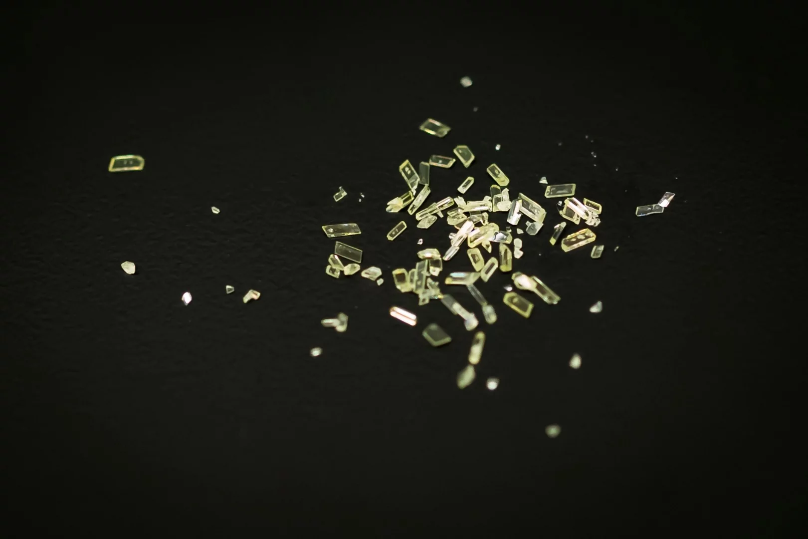 When an aqueous solution of a simple guanidine compound was open to air, prism-like crystals started to form as the material absorbed carbon dioxide