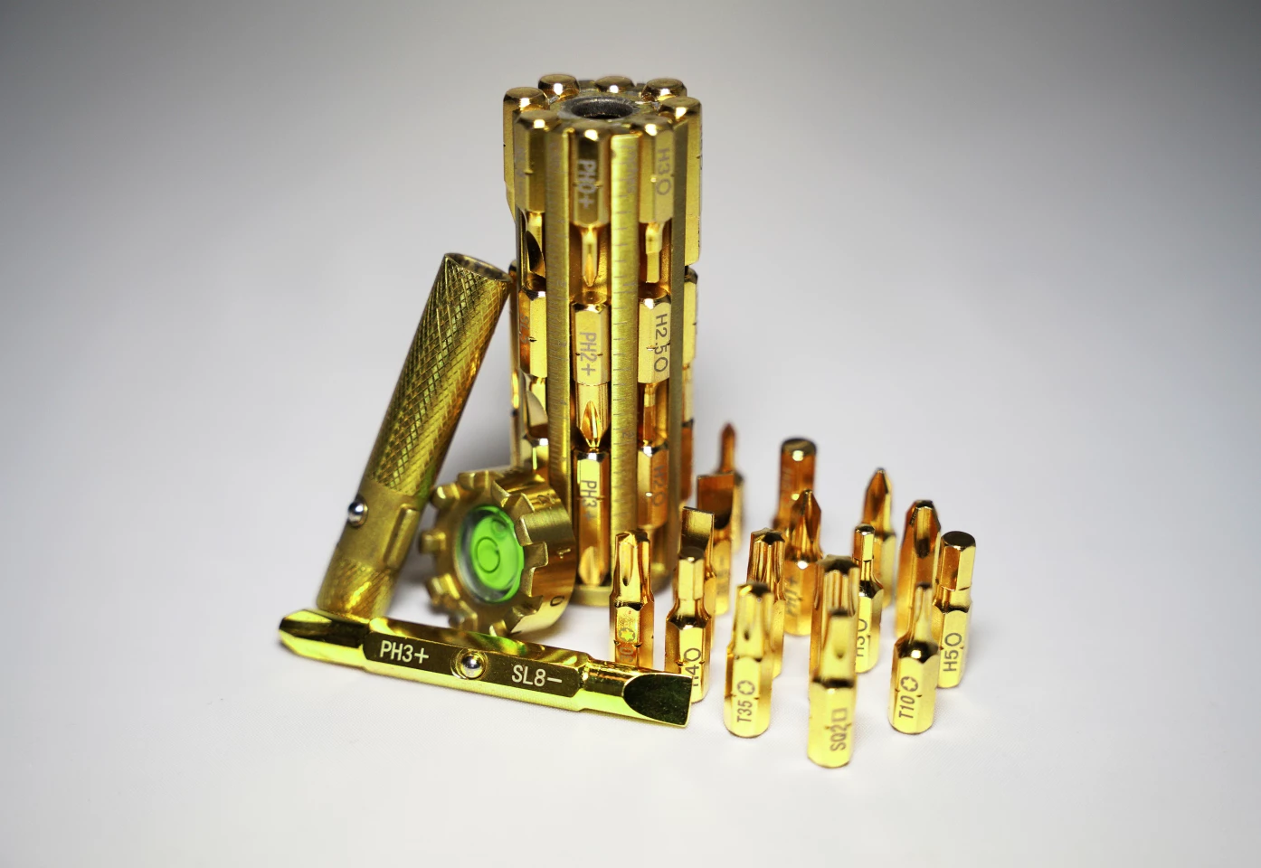 The ScrewDriverKing offers a total of 40 tools in one package