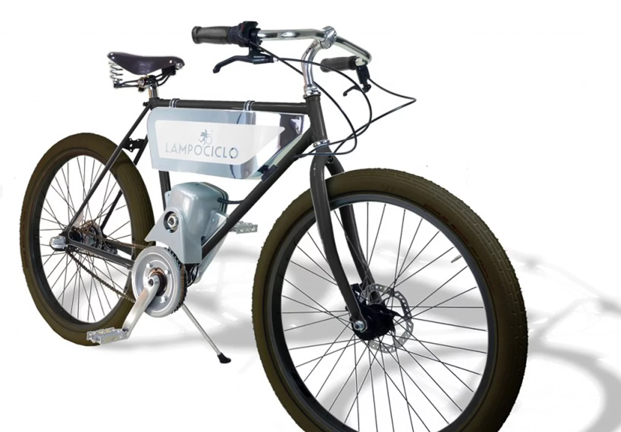 The Lampociclo goes up to 15.5 mph with its standard 250-watt motor
