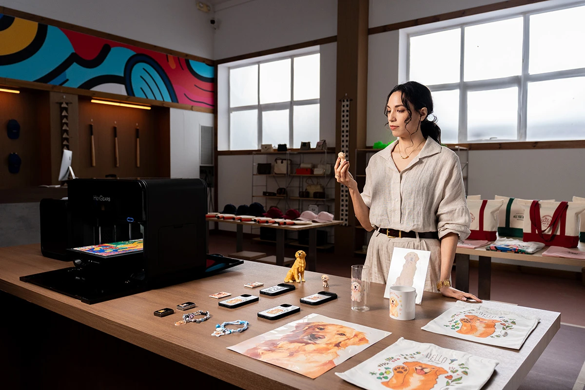 The G1X can also tackle 2D UV printing on more than 400 base materials, so you can create a range of custom products and collectibles