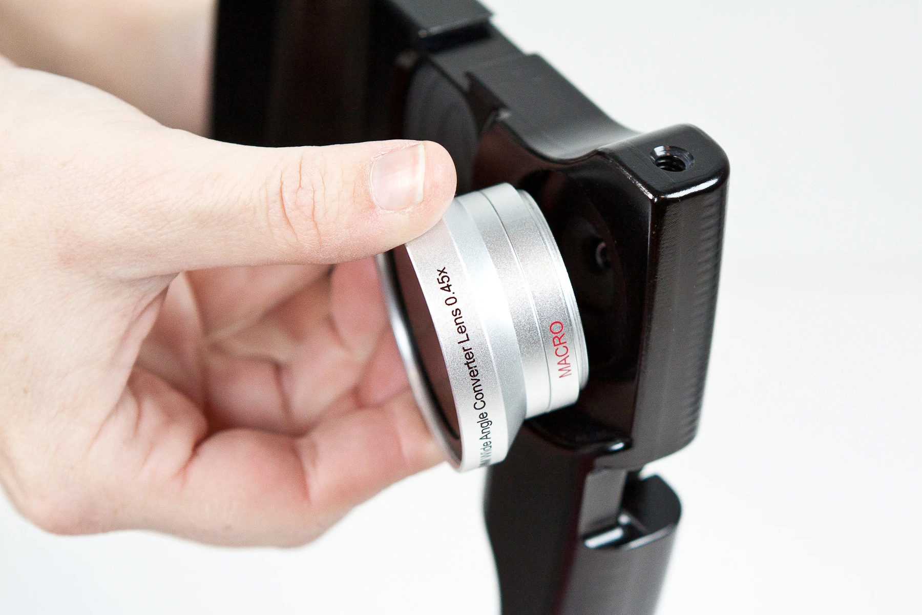 Easy to changeover lens