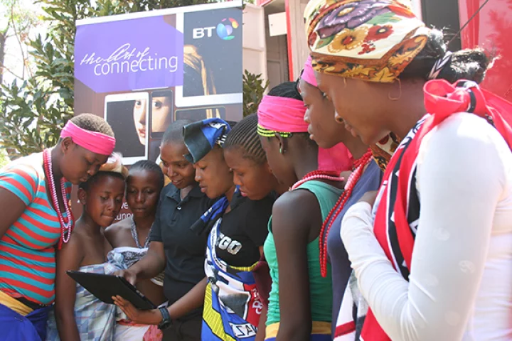 Residents of Qunu and Bushbuckridge will soon be getting free Wi-Fi from Coca Cola coolers