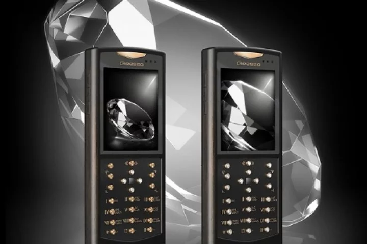 White Diamonds Collection