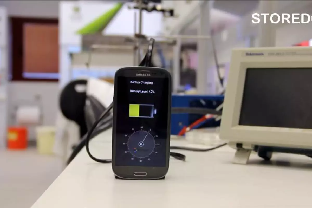 Israeli startup StoreDot has showcased a prototype of a new smartphone battery that can reportedly recharge in just under 30 seconds (Photo: StoreDot)
