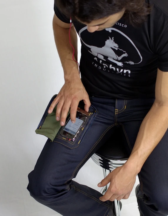 Alphyn Industries' DELTA415 Wearcom jeans let you use your smartphone while it's still in your pocket