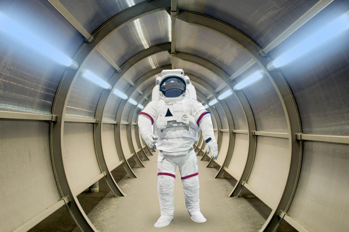It probably won't look like this, but colorful LEDs are heading for the ISS (originals: Shutterstock [1] [2])