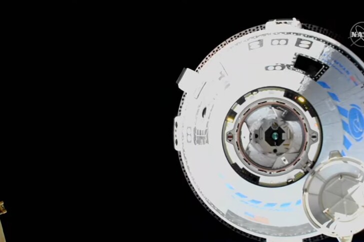 Starliner approaching the ISS