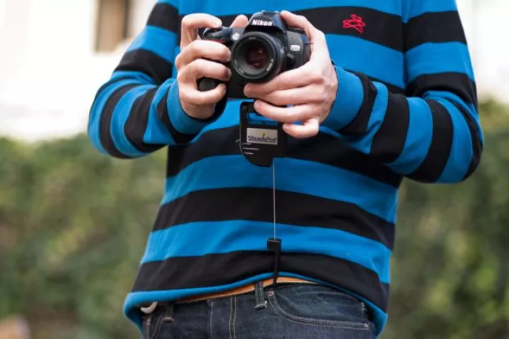 The SteadePod is a camera-stabilizing device, that holds the camera steady using upward tension on a retractable cable (Photo: Photojojo)
