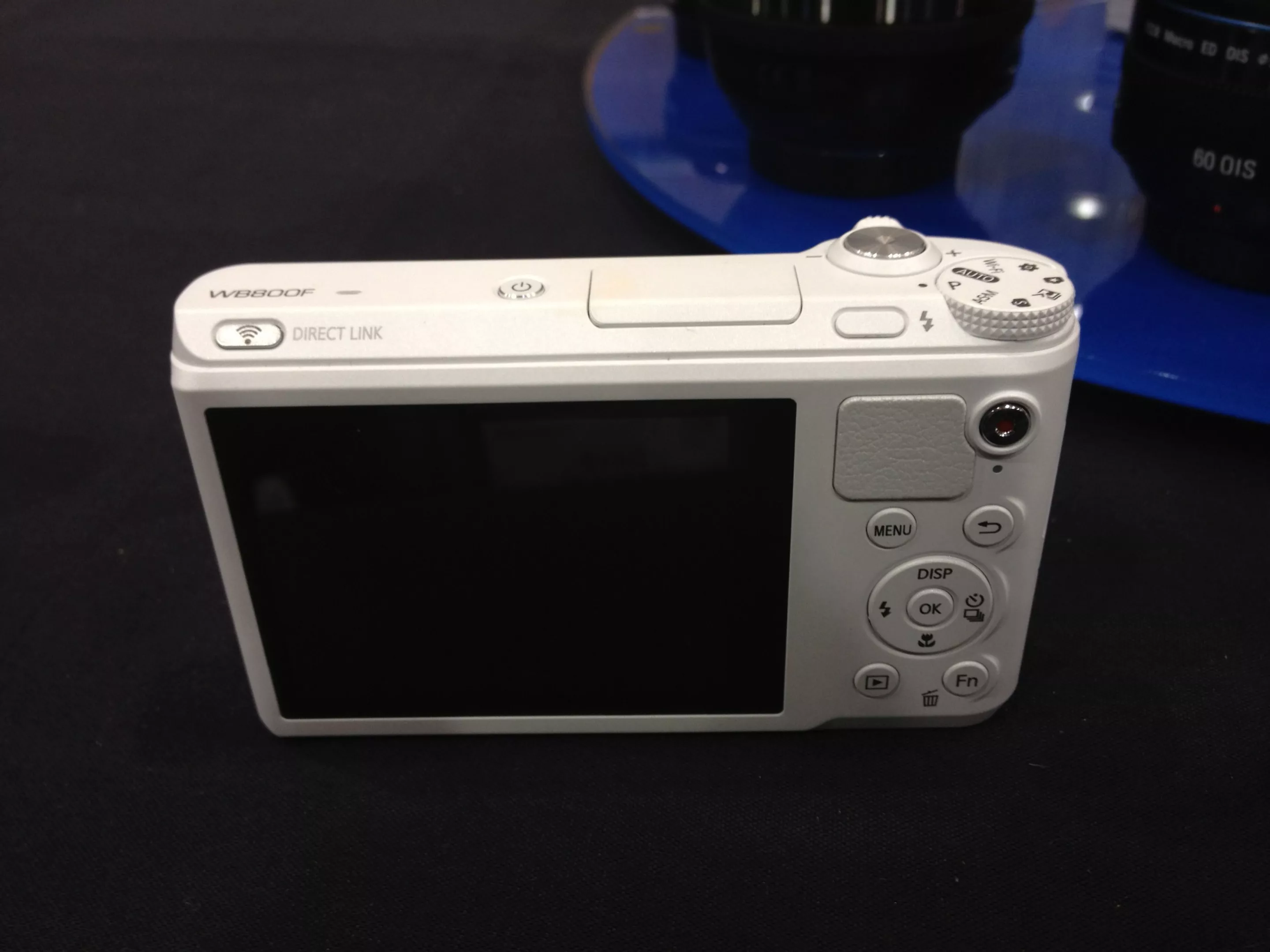 Samsung WB800F rear view
