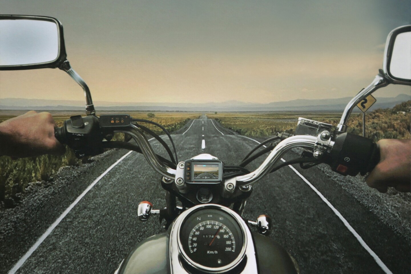 The HFK HM601 DVR can be configured in a host of ways that make it useful for both road riders wishing to share their touring adventures and maybe even road racers, enduro and motocross racers wishing to broadcast their heroics to fans, friends and family.