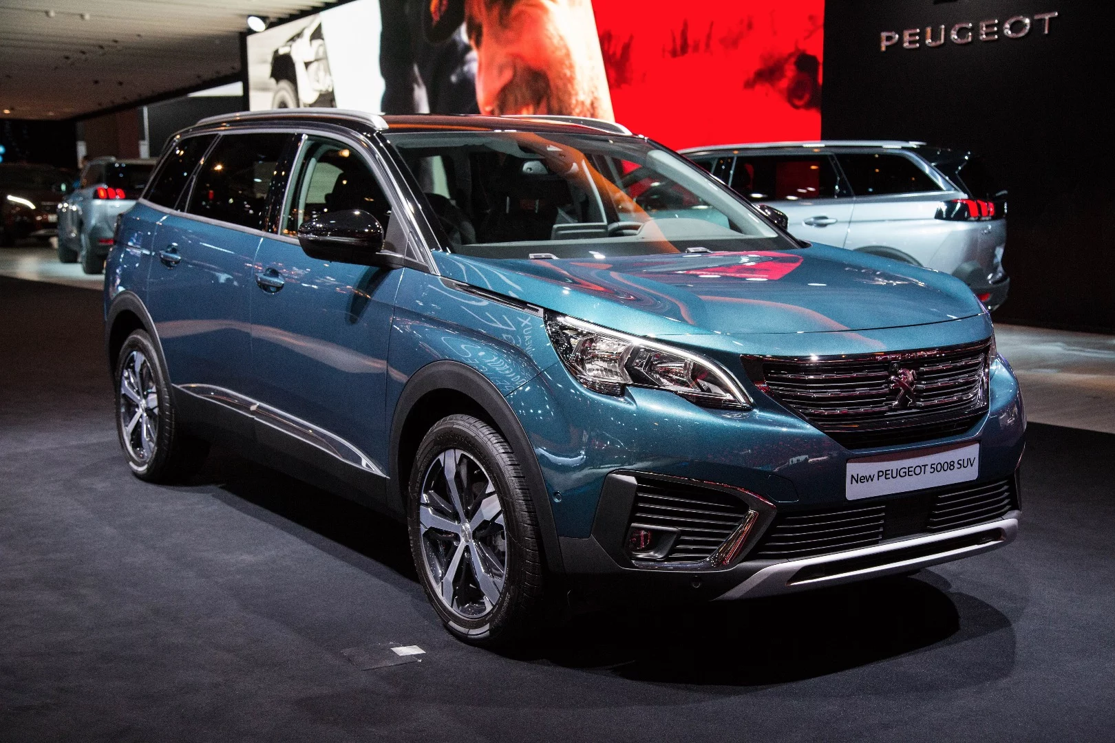 The Peugeot 5008 SUV looks good in the metal, with a bluff nose and neat LED detailing