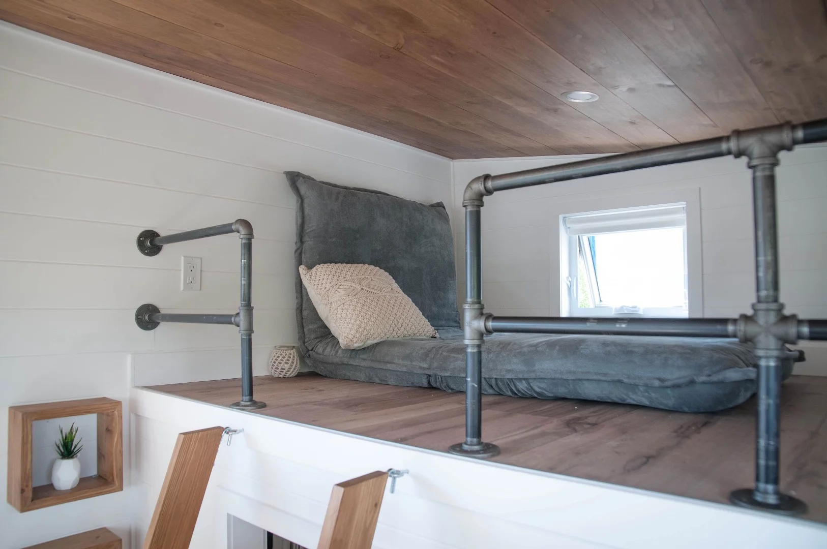 The Eucalyptus' second loft bedroom