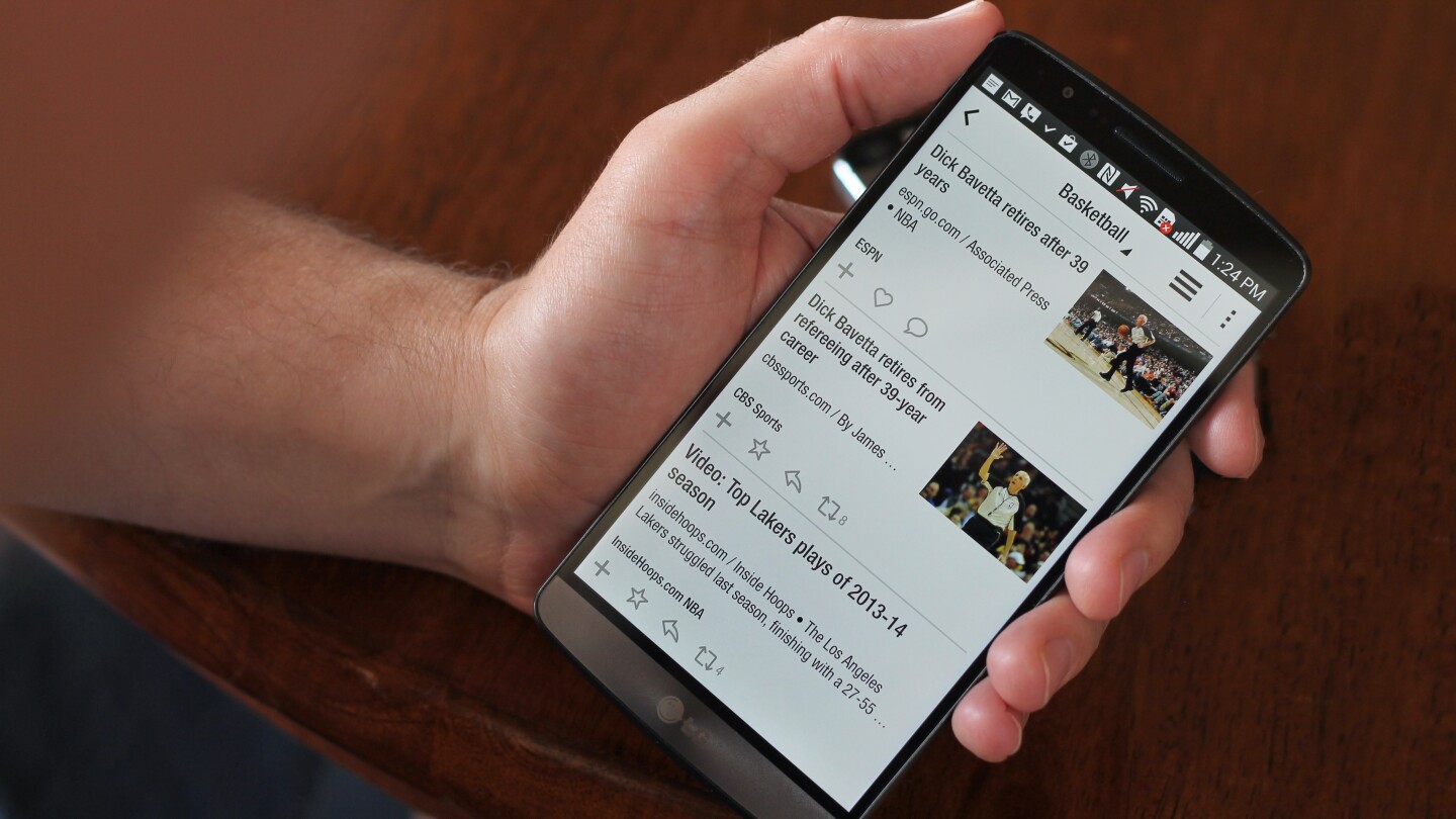 The G3 is a full-fledged phablet, and can potentially replace a small tablet in your arsenal of devices (Photo: Will Shanklin/Gizmag.com)