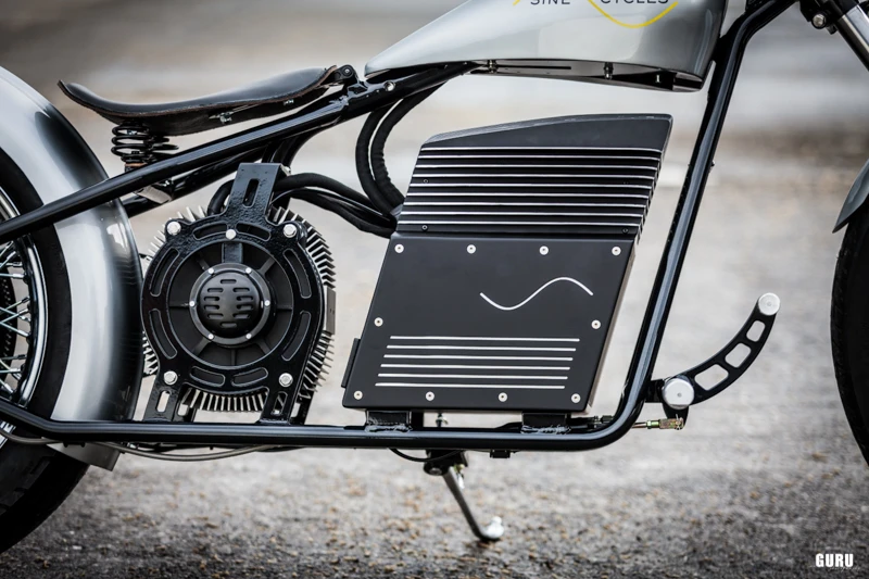 With a moderate output and small range, the Sine Cycles electric chopper is designed as a commuter rather than a long distance cruiser