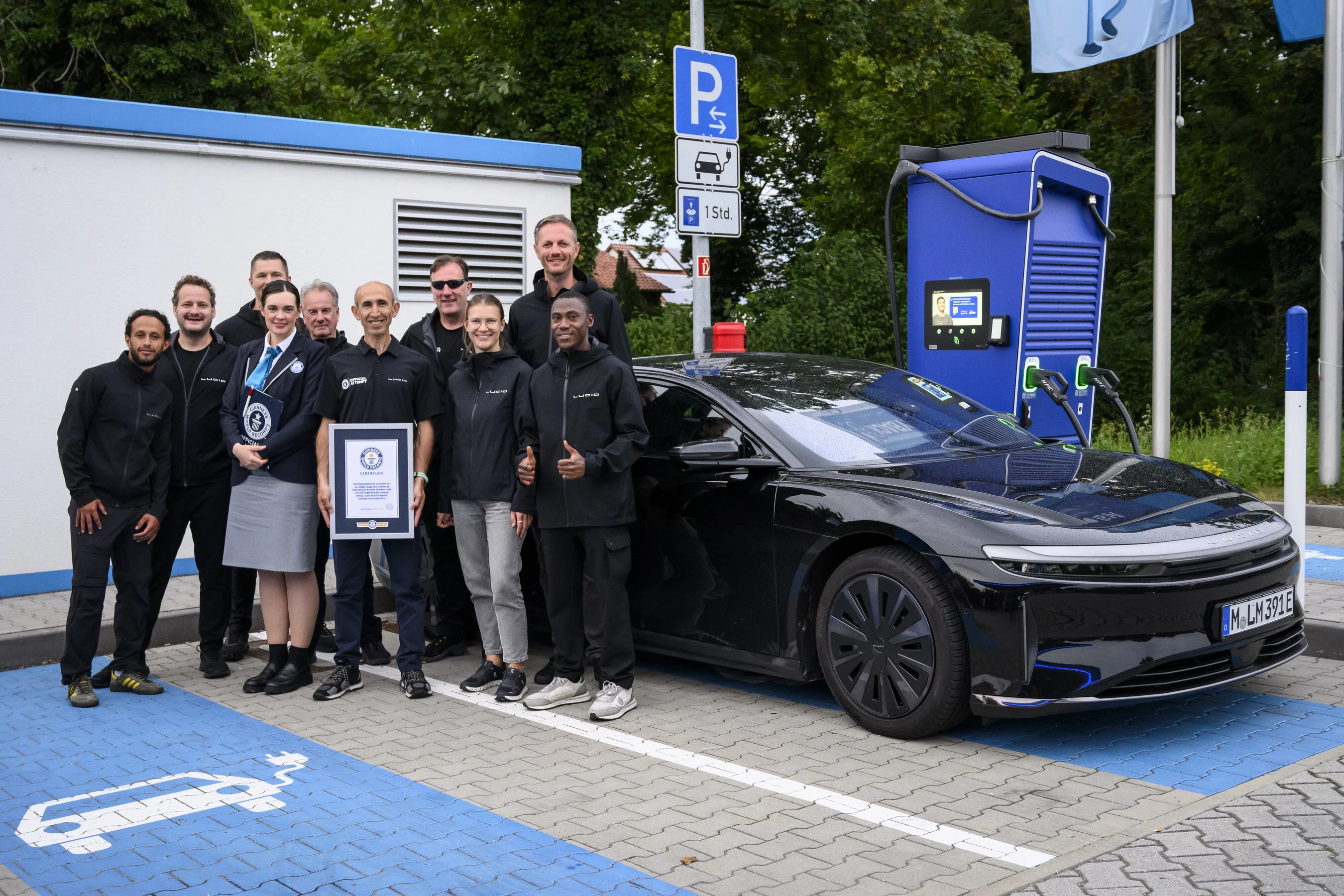 The Lucid Air Grand Touring conducted a record-breaking journey of 1,205 kilometers (~749 miles) between St. Moritz, Switzerland and Munich, Germany