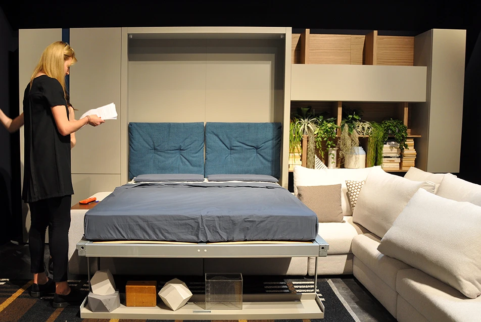 The double bed is made with a frame in extruded anodized aluminum with adjustment system
