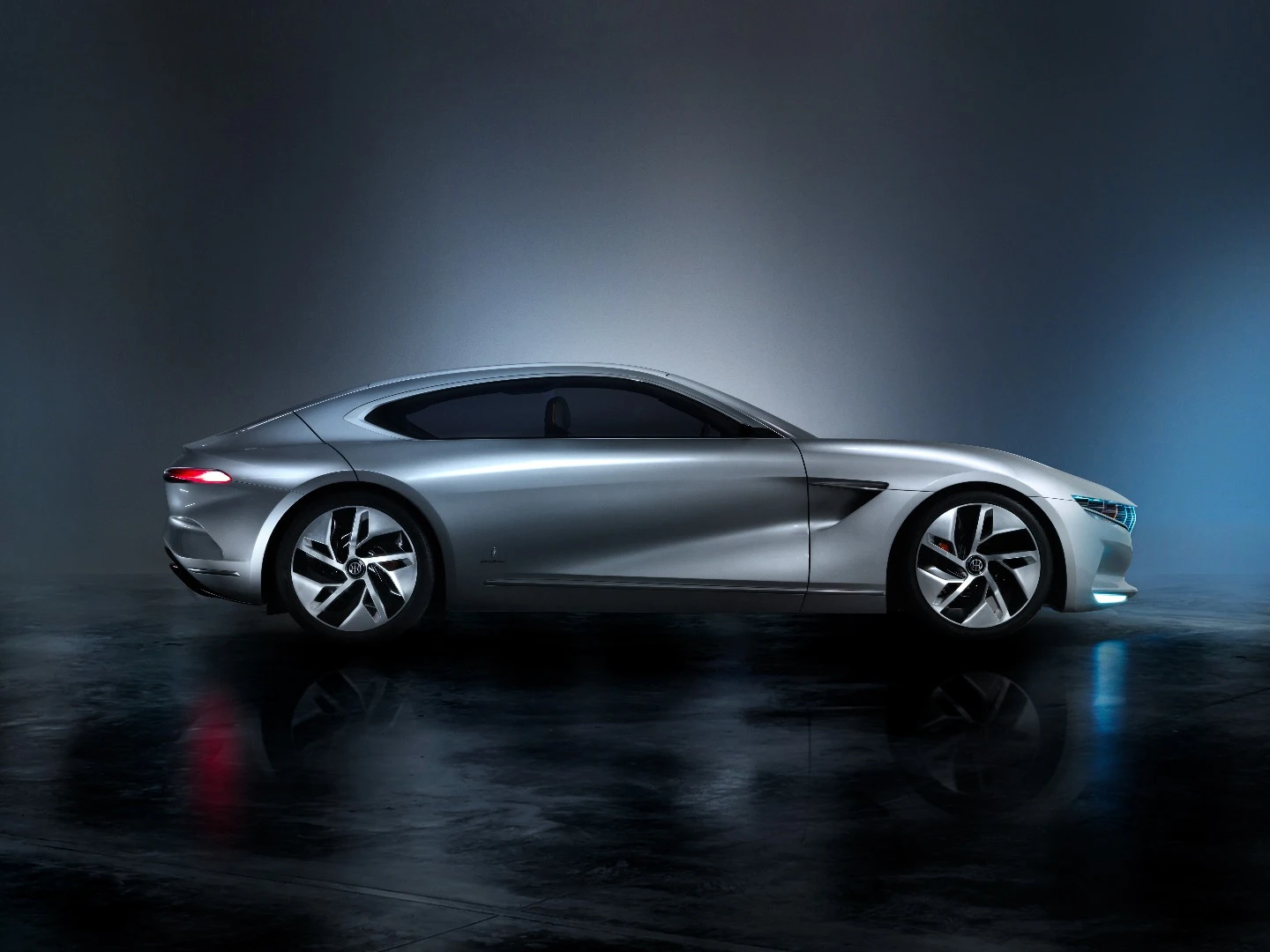 Pininfarina HK GT: looks unrelentingly fast in profile