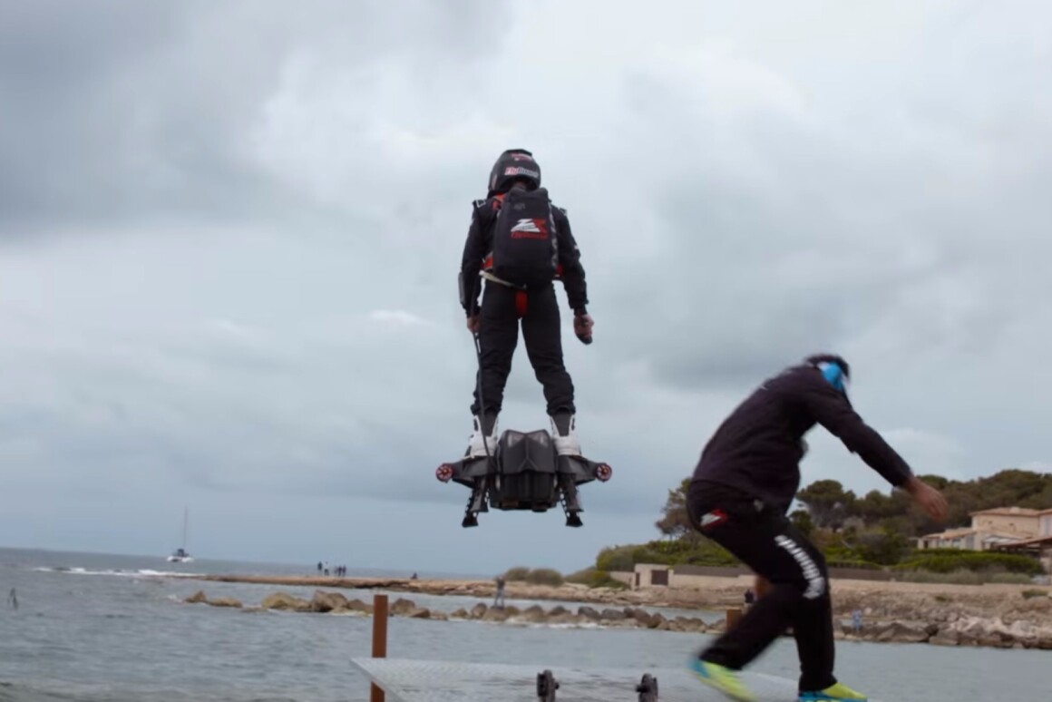 Flyboard Air creator bought by US counter explosives company