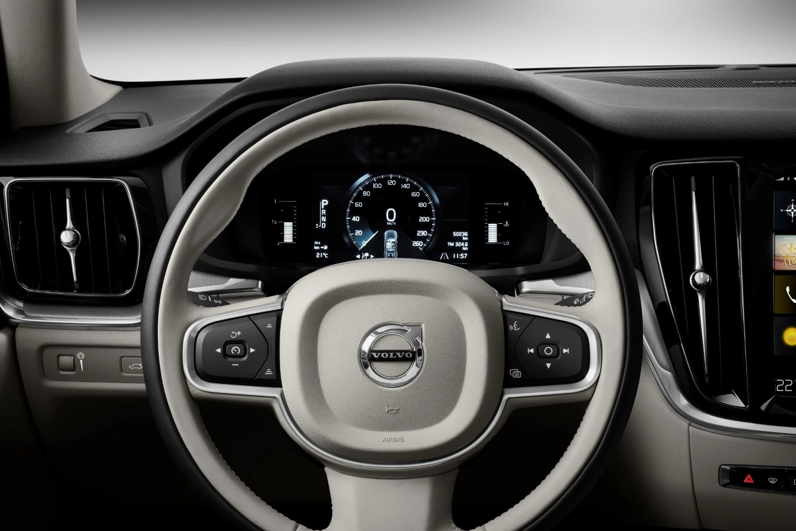 At the wheel of the new Volvo V60 Cross Country