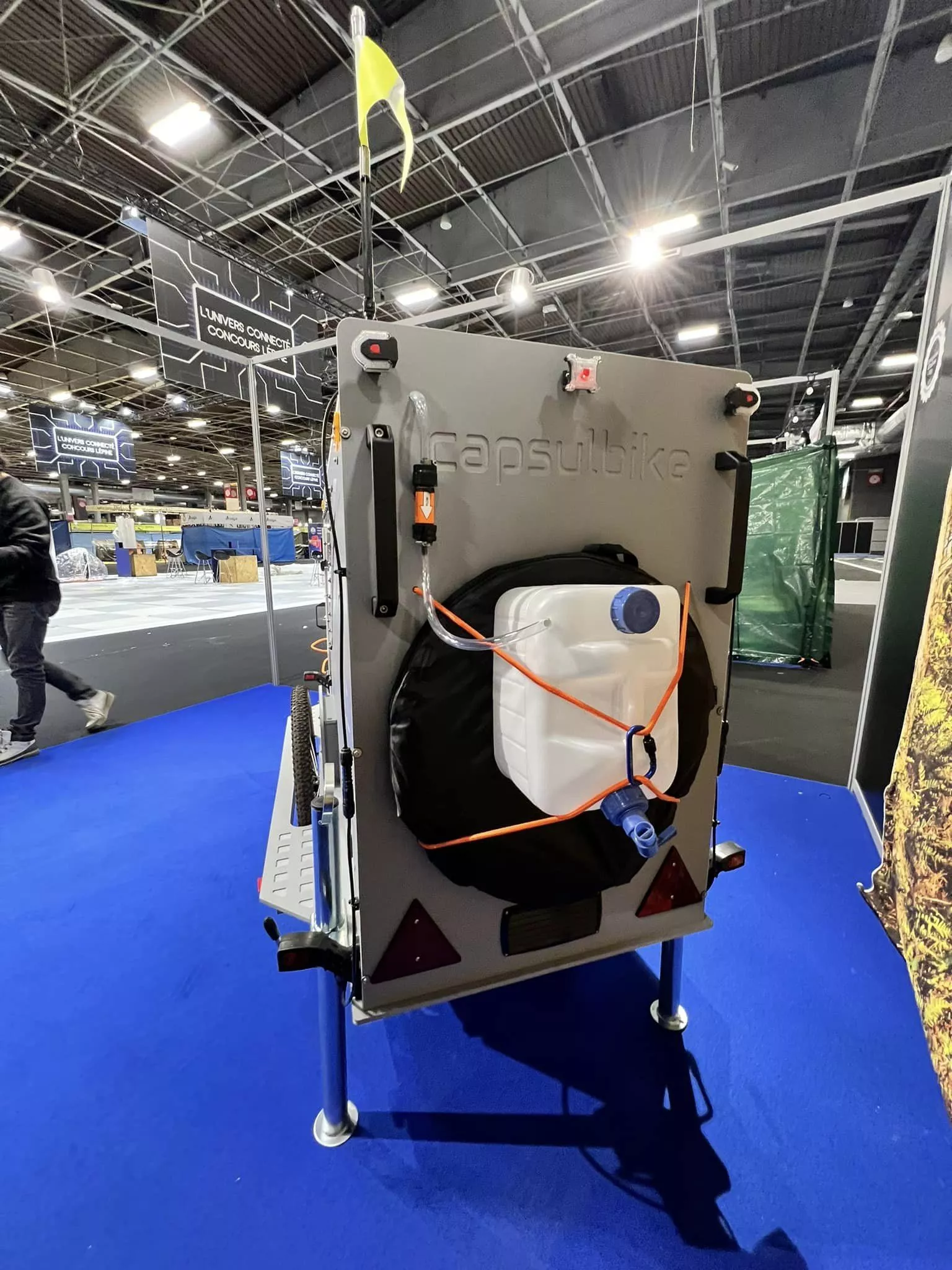 The CapsulBike comes with 10 liters of water capacity