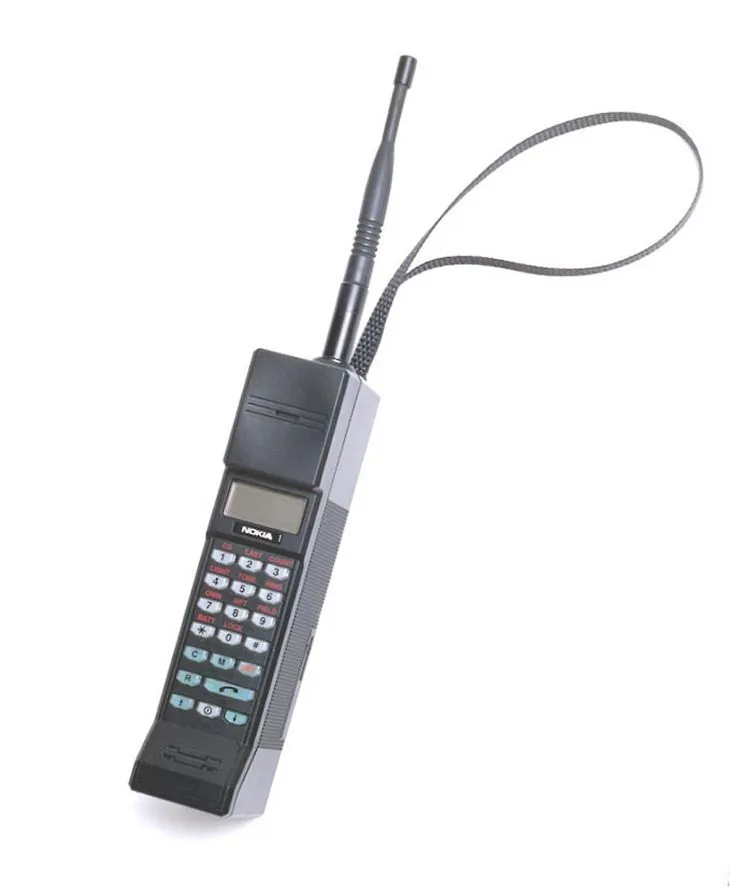 Mobira Cityman, NMT900 handportable, 1987 (Photo: Nokia)