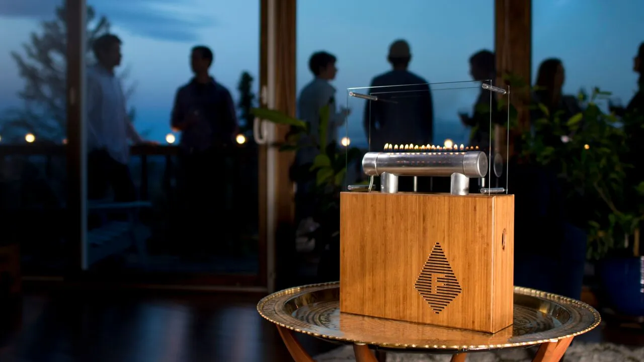 The device is semi-portable, with the designers suggesting cocktail parties, tailgate gatherings, barbecues and bonfires as good venues