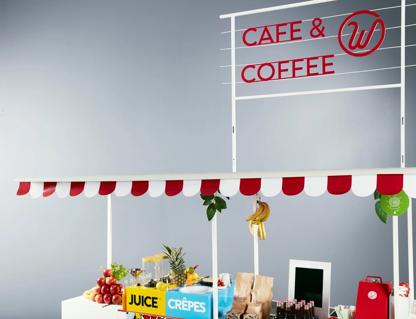 The Wheelys 5 has lighting, signage, an integrated digital display and 3G Wi-Fi