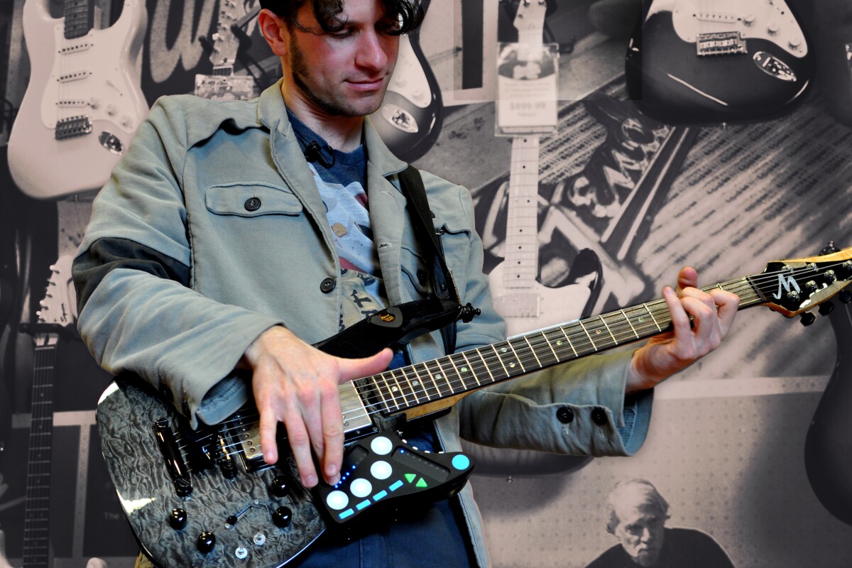 Guitar Wing puts wireless expressive control within reach