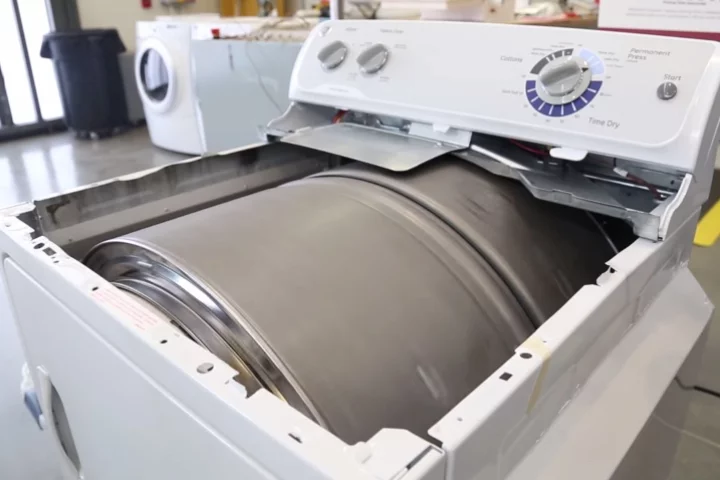 The new system utilizes vibrating piezoelectric transducers in place of heat